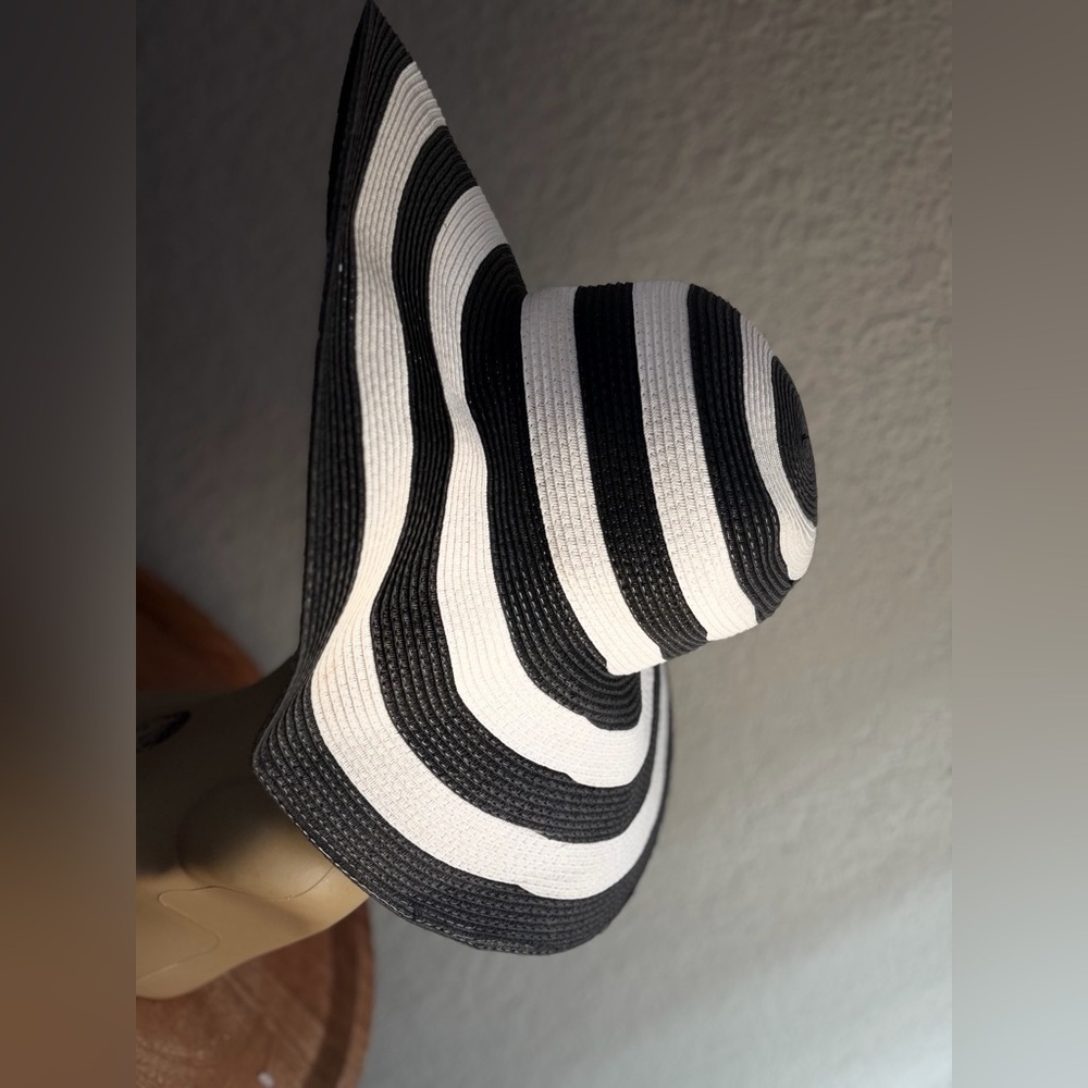 Shade shore Women's Floppy Hat Shade & Shore Brand Black & White new no tags - Picture 3 of 6